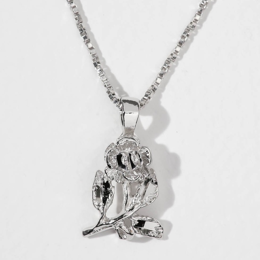 new vanessa mooney THE MINI ROSE NECKLACE - SILVER